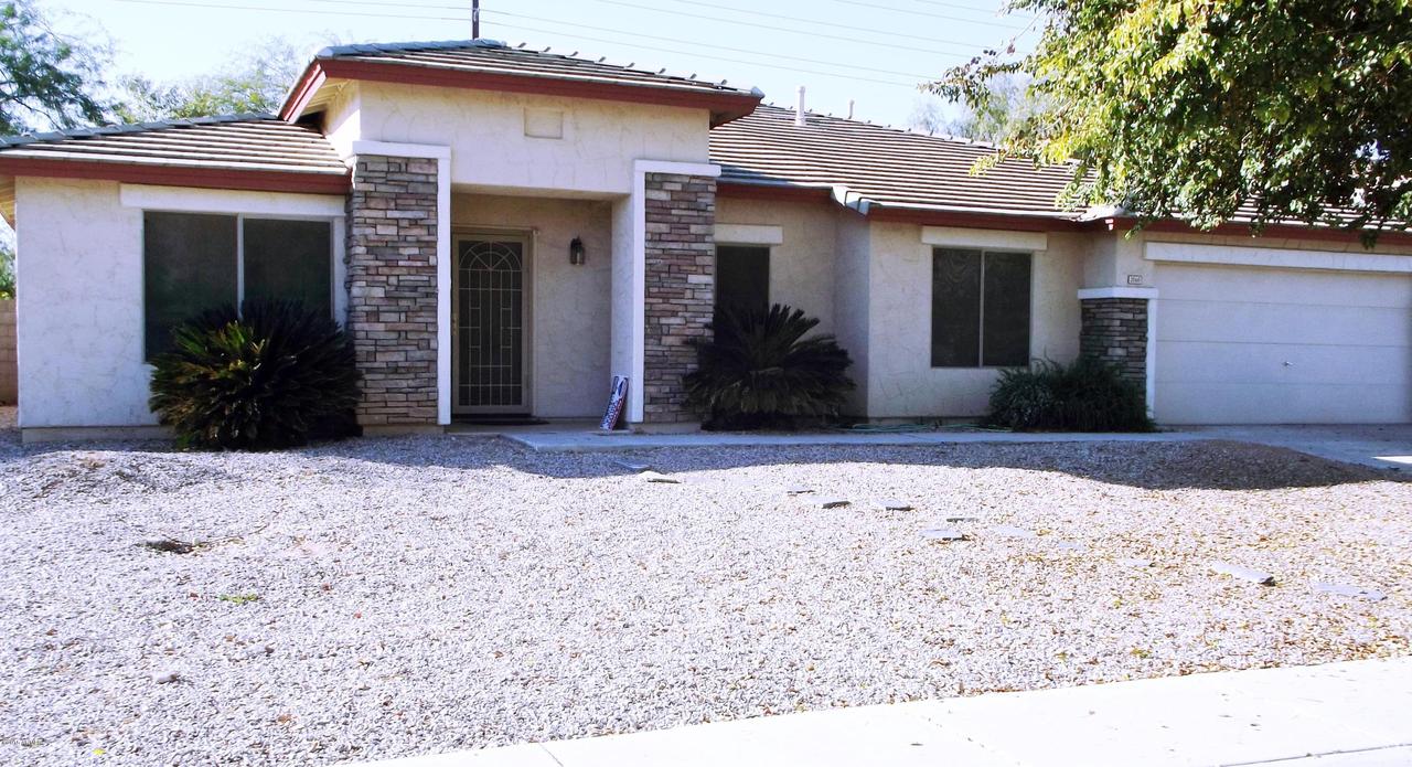 2060 S Portland Ave., Gilbert, AZ 85296