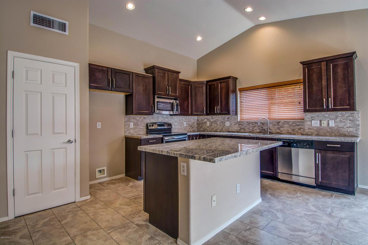 1433 E Maldonado Dr., Phoenix, AZ 85042