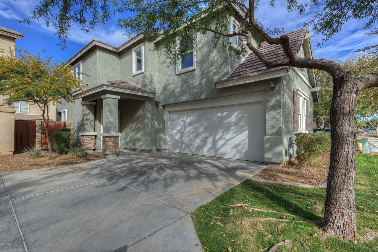 2238 E Fraktur Rd., Phoenix, AZ 85040