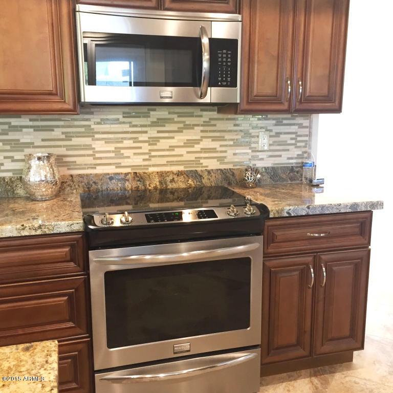 9710 W Terrace Ln., Sun City, AZ 85373