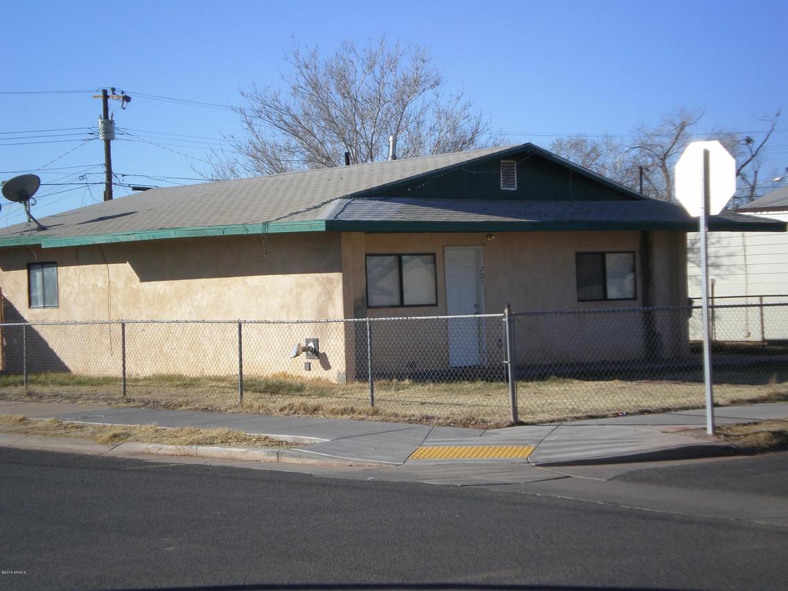 701 W Gilmore St., Winslow, AZ 86047