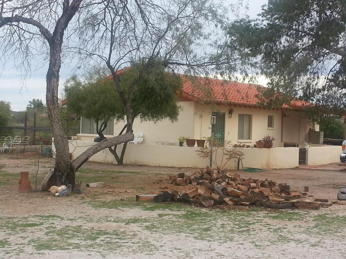 565 N Country Club Dr., Wickenburg, AZ 85390