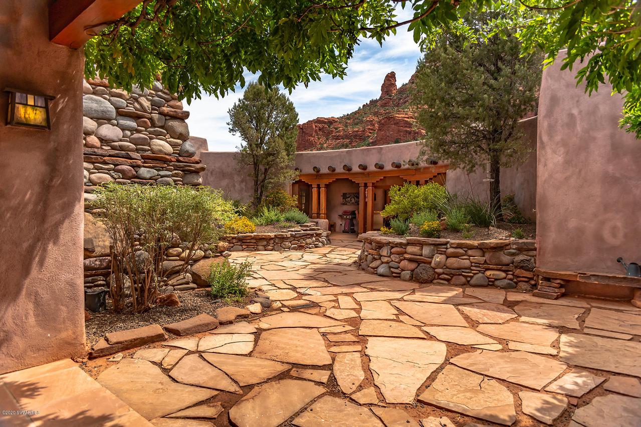22 E Mccullough Dr., Sedona, AZ 86336