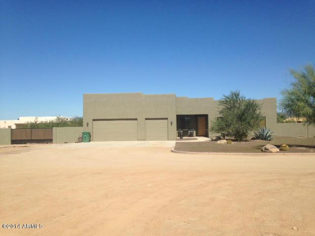 1216 W Carriage Ln., Phoenix, AZ 85086