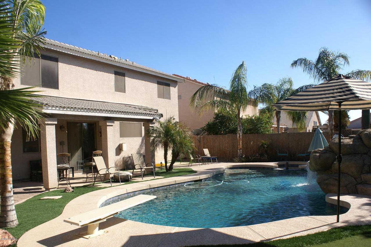 460 S Peppertree Dr., Gilbert, AZ 85296