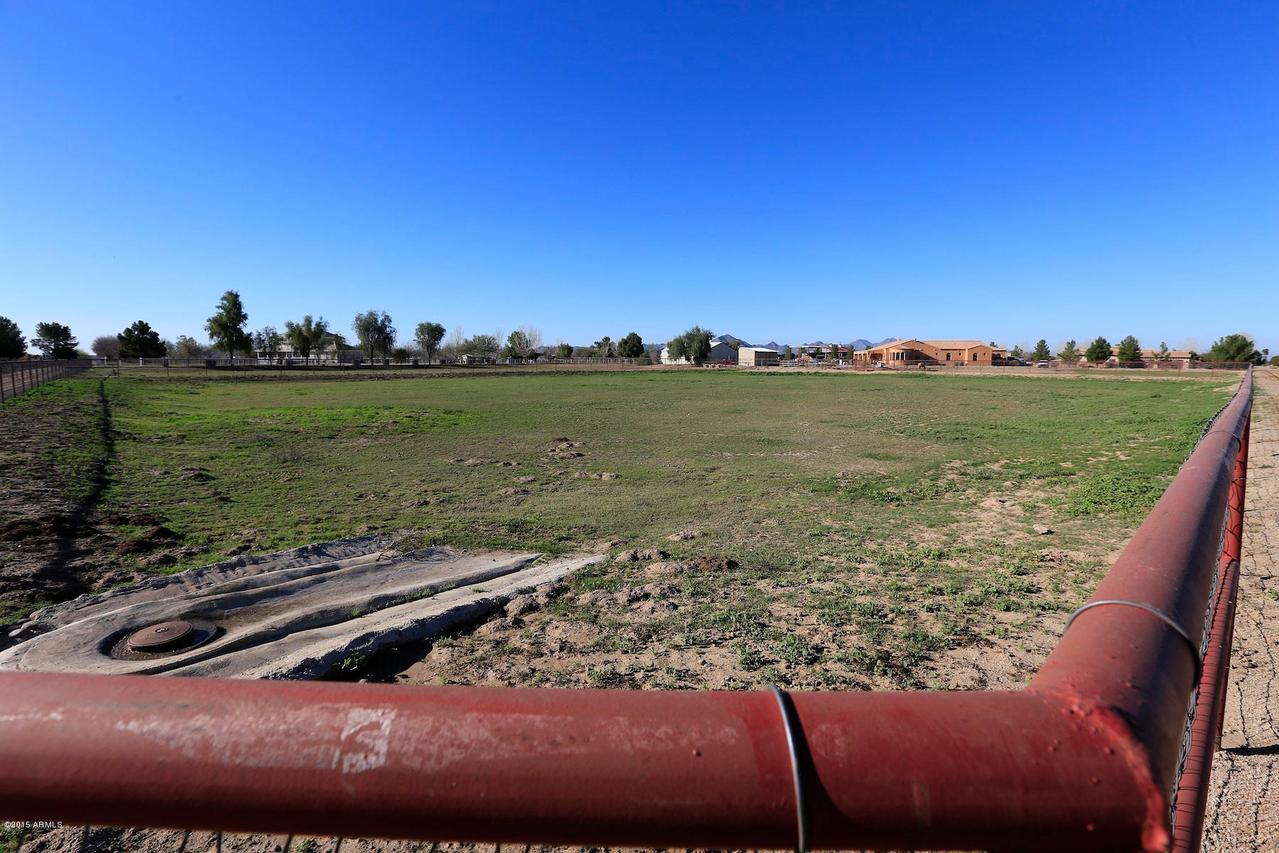 205 W Red Fern Rd., San Tan Valley, AZ 85140