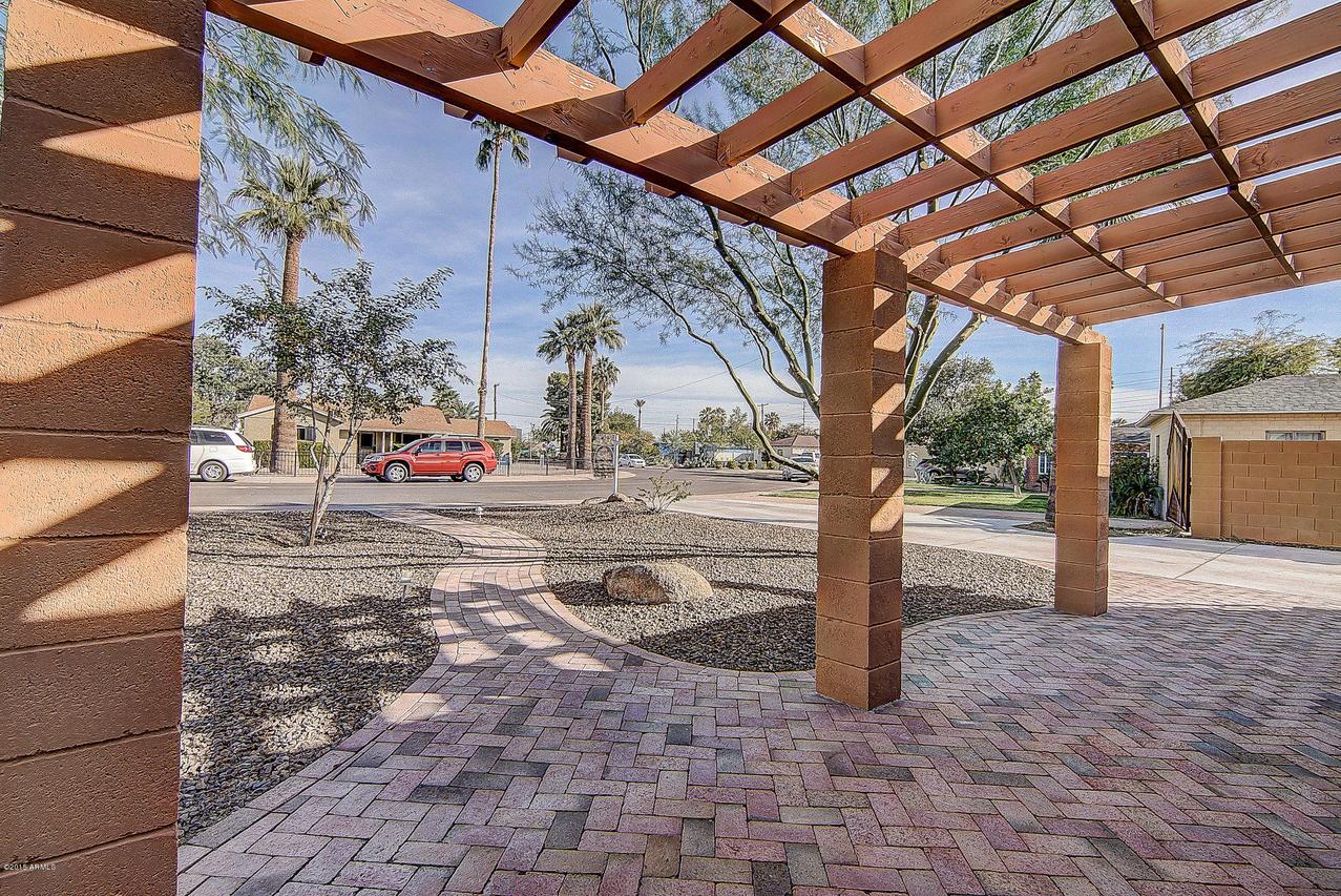 2930 N 16th Dr., Phoenix, AZ 85015