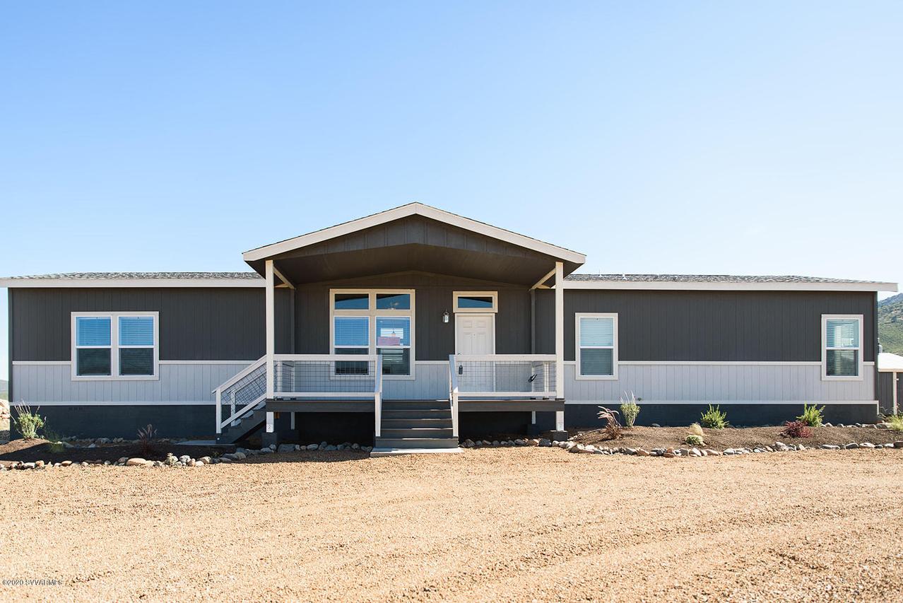 9449 Newtown Ave., Dewey, AZ 86327