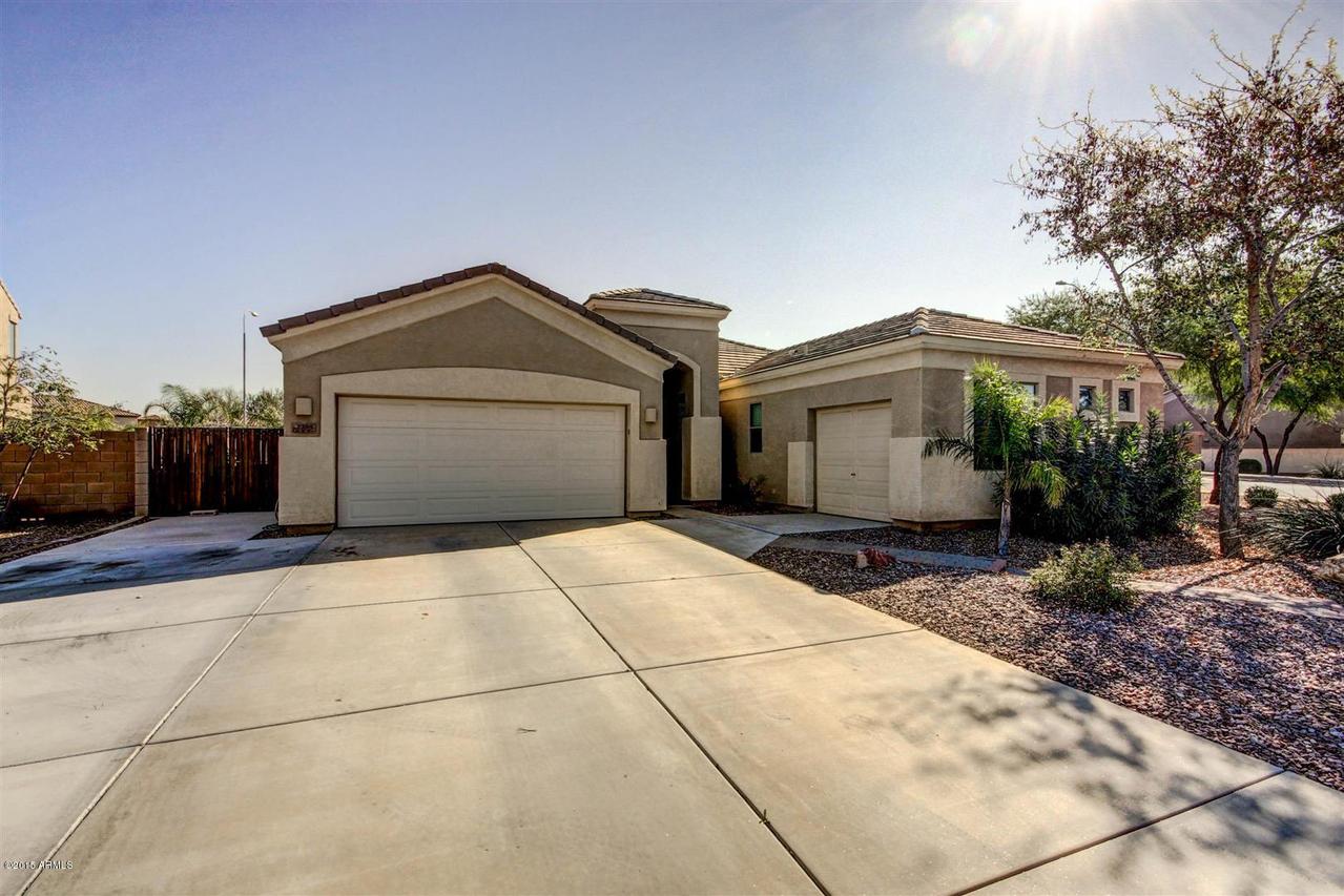 2285 S Whetstone Pl., Chandler, AZ 85286