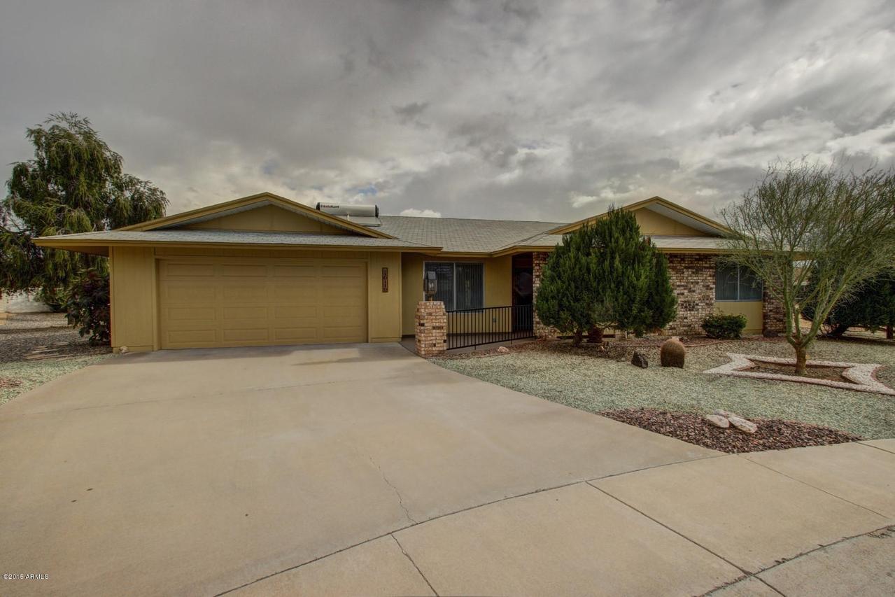 10110 W Pine Springs Dr., Sun City, AZ 85373