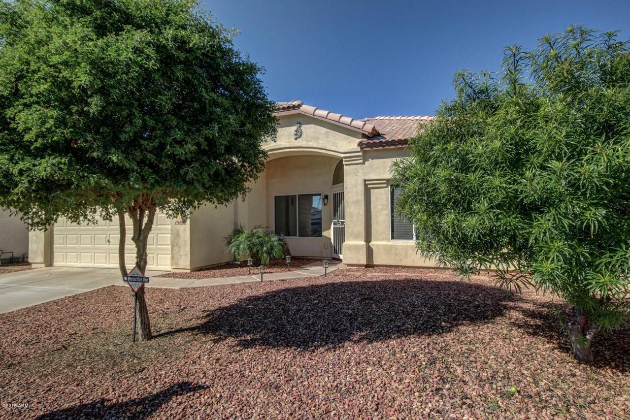 19490 N Coyote Lakes Pkwy., Surprise, AZ 85378