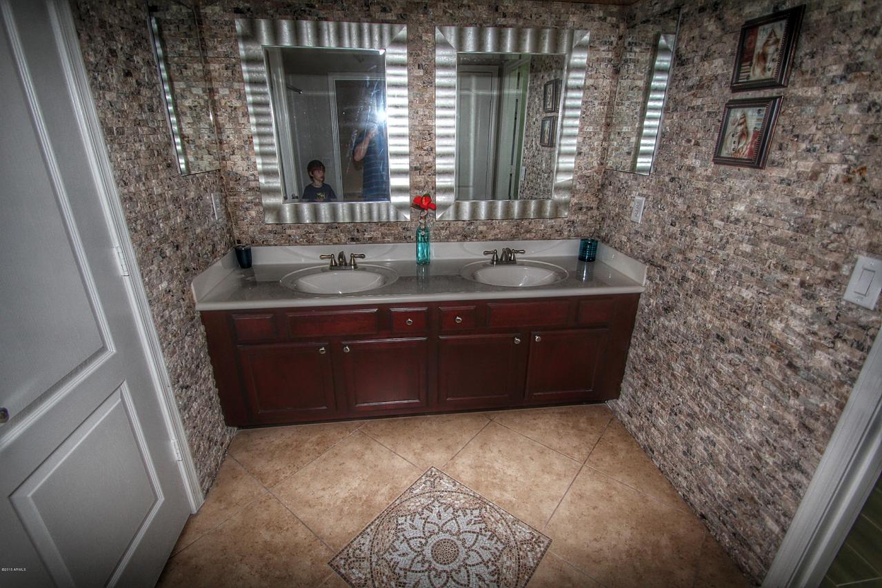 29190 N Lazurite Way, San Tan Valley, AZ 85143