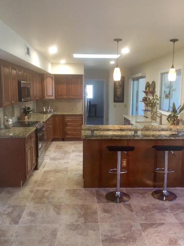 10602 W Concho Cir., Sun City, AZ 85373