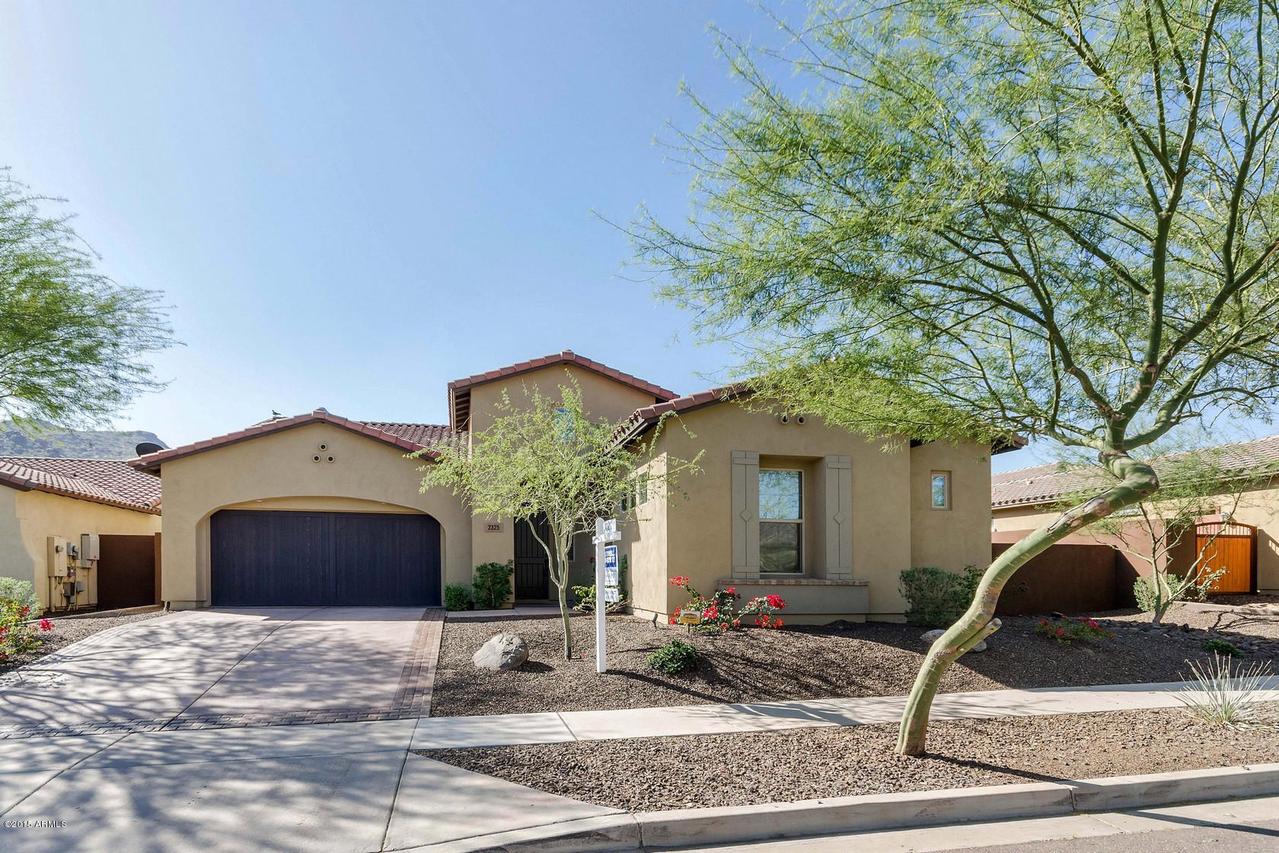 2325 E Winston Dr., Phoenix, AZ 85042