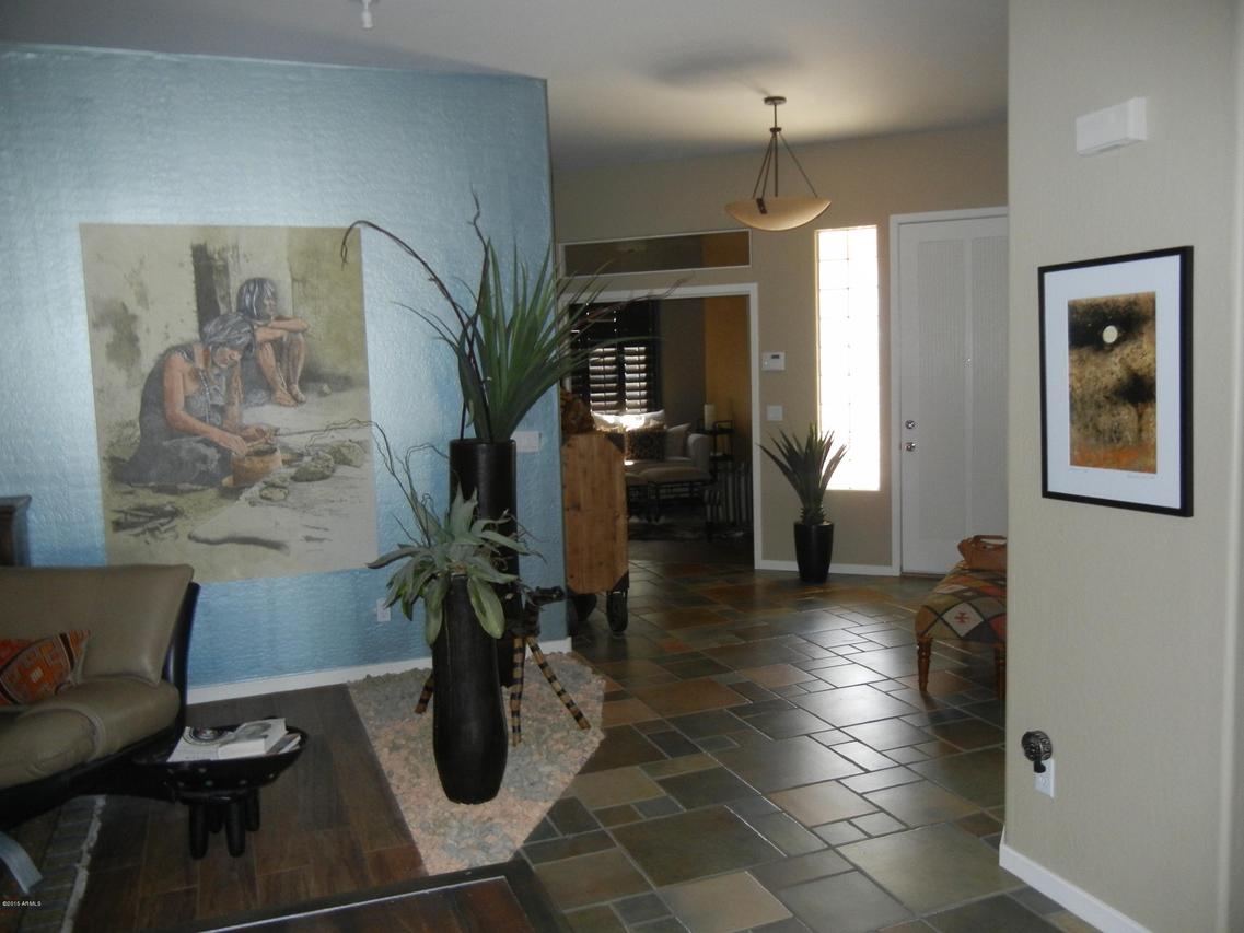 2220 E Fawn Dr., Phoenix, AZ 85042