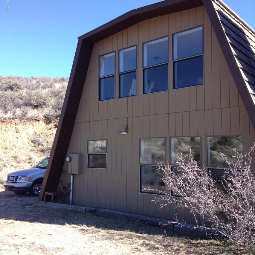 17761 S Pinon Ln., Peeples Valley, AZ 86332