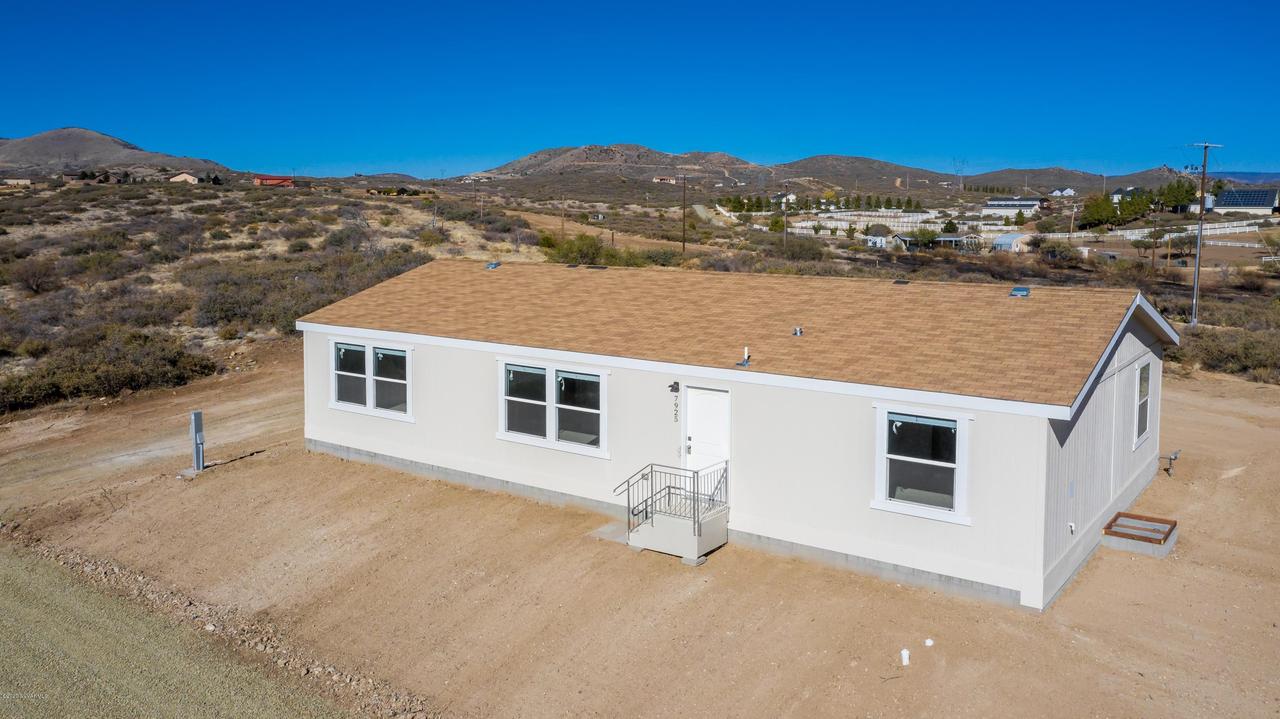 7925 S State Route 69, Mayer, AZ 86333