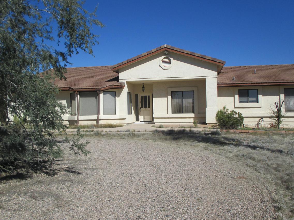 1990 W Yucca Dr., Wickenburg, AZ 85390