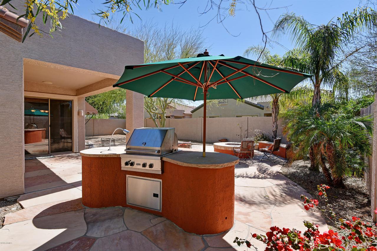 3001 W Espartero Way, Phoenix, AZ 85086