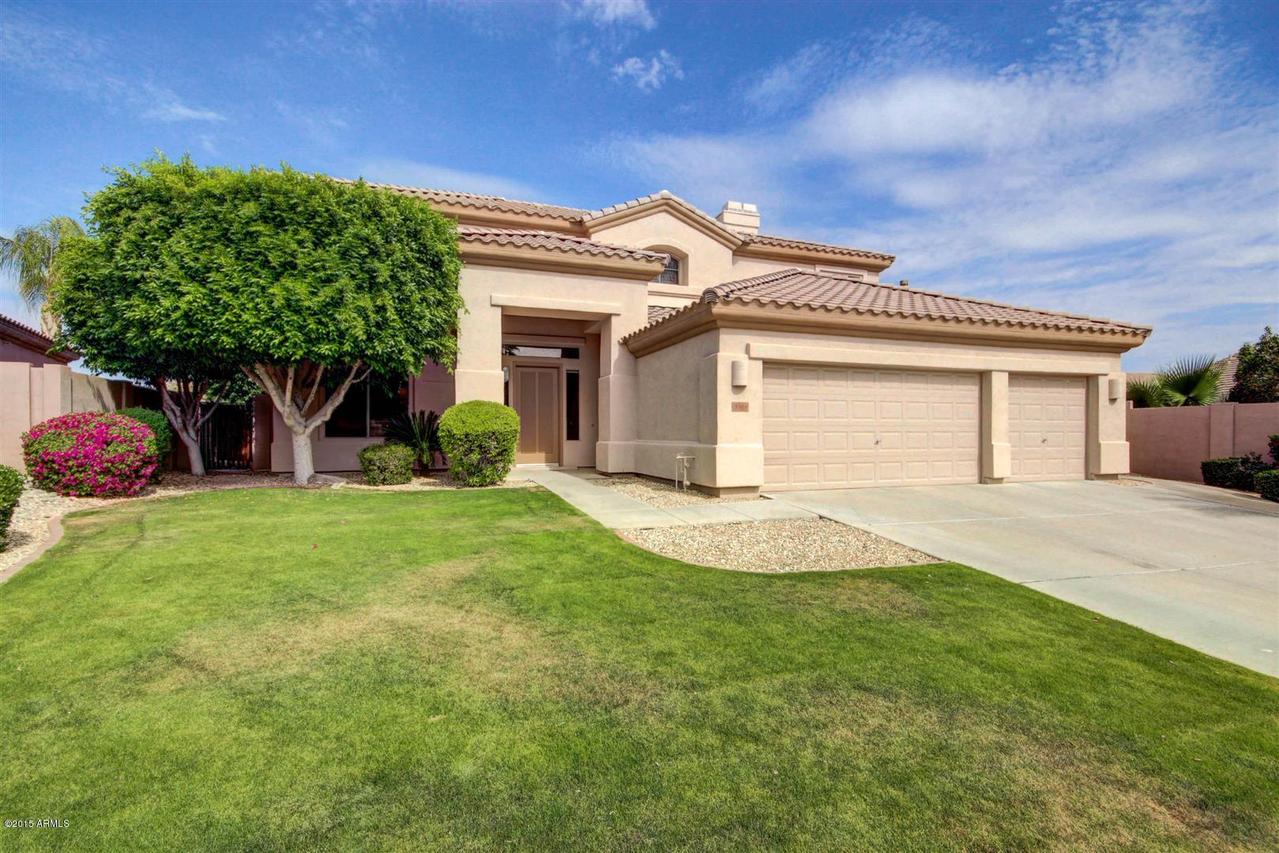 1104 W Glenhaven Dr., Phoenix, AZ 85045