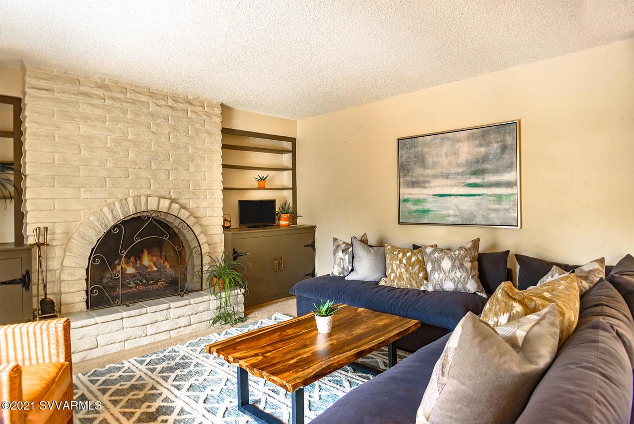 25 Riggs Way, Sedona, AZ 86336