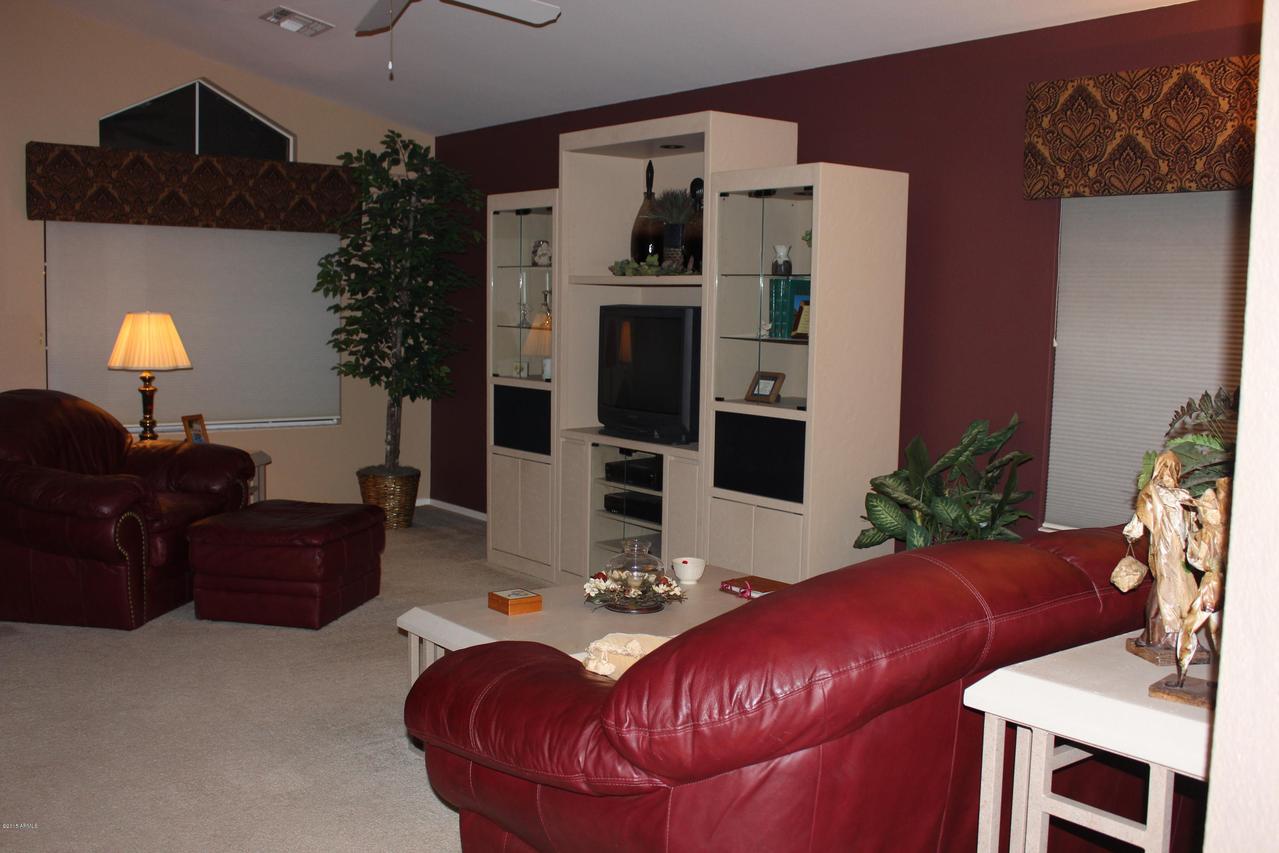 5243 W Topeka Dr., Glendale, AZ 85308