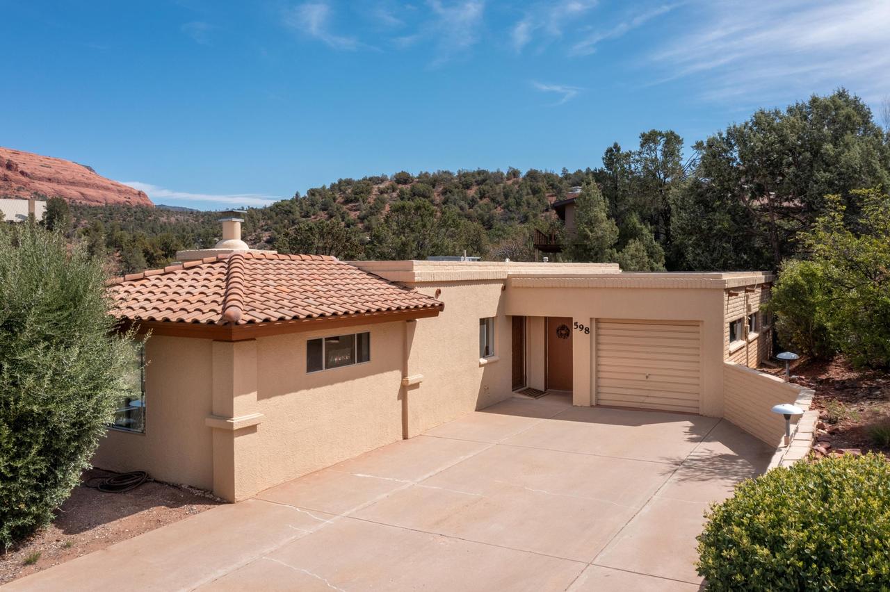 598 Circle Dr., Sedona, AZ 86336