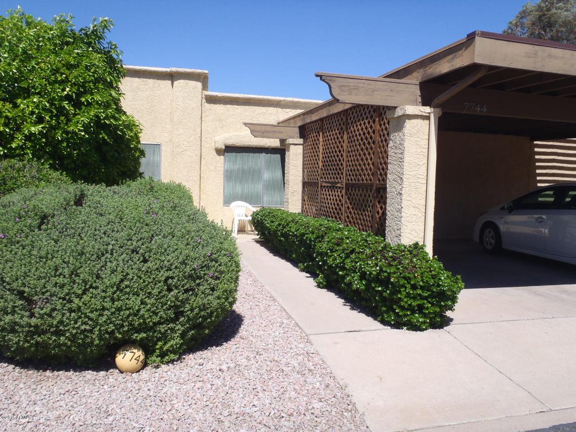 7744 E Alyssum Ln., Mesa, AZ 85208