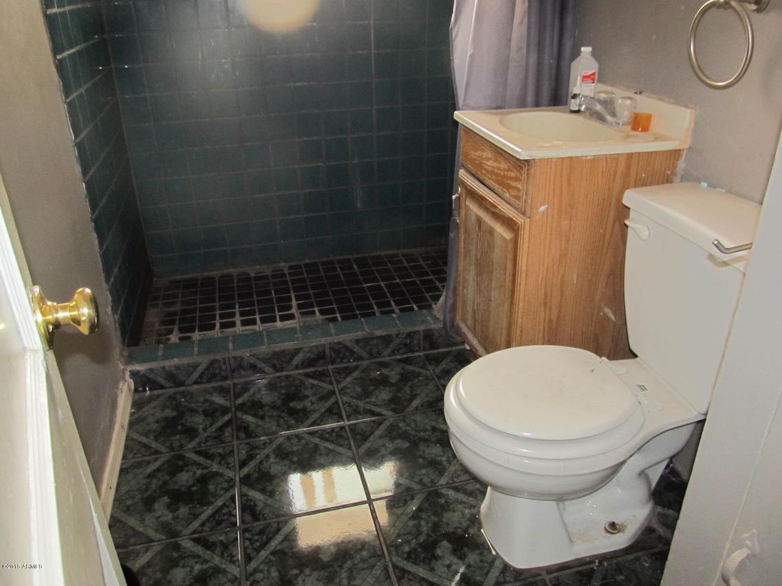 2130 W Monroe St., Phoenix, AZ 85009