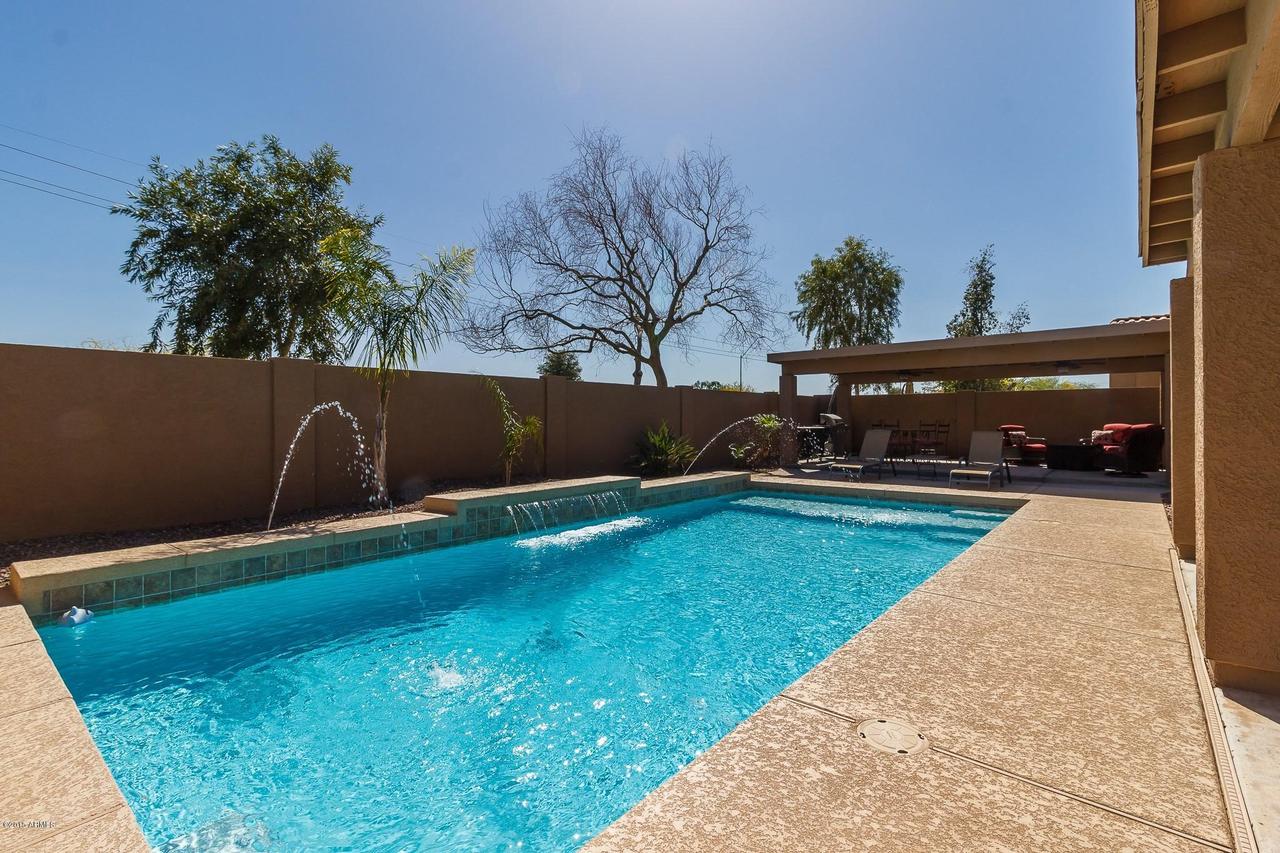10777 W Via Del Sol, Sun City, AZ 85373