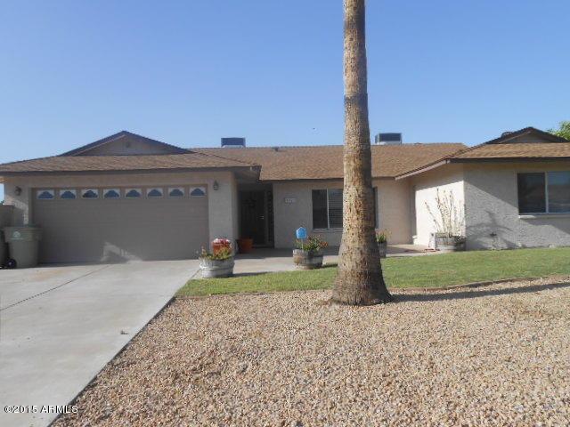 5320 W Tierra Buena Ln., Glendale, AZ 85306