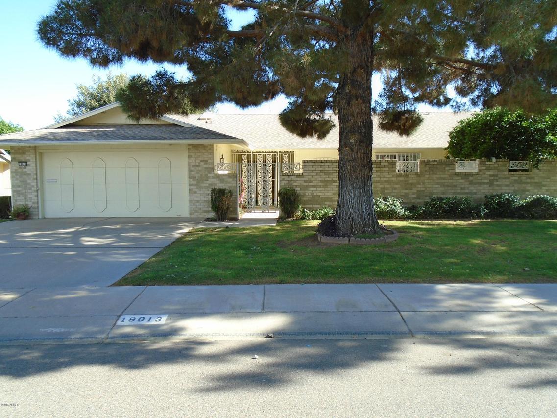 19013 N Signal Butte Cir., Sun City, AZ 85373