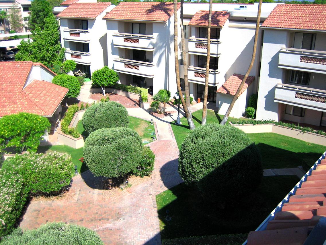 17404 N 99th Ave. #206, Sun City, AZ 85373