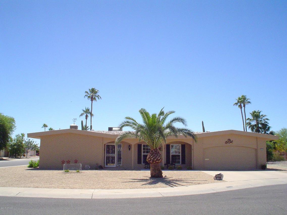 16861 N Meadow Park Dr., Sun City, AZ 85351