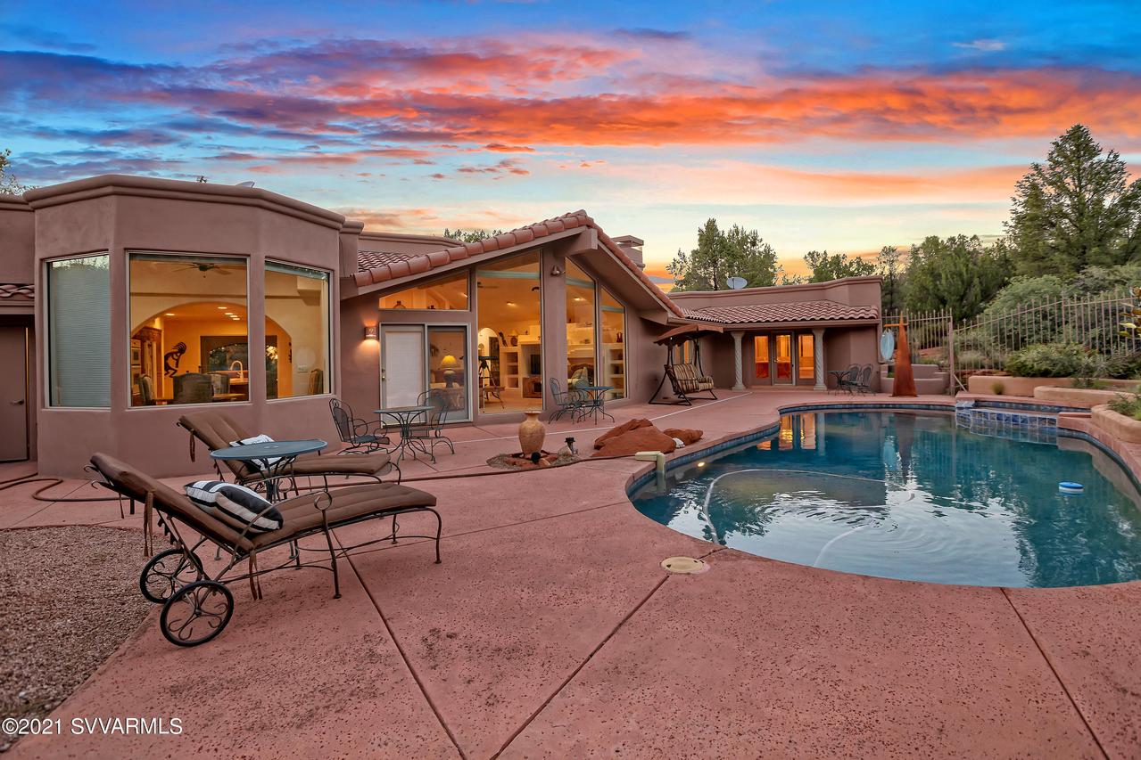 60 Navajo Tr., Sedona, AZ 86351