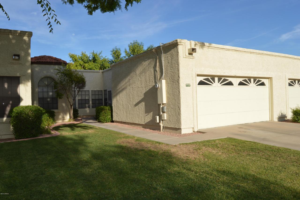 7717 S Kachina Dr., Tempe, AZ 85284