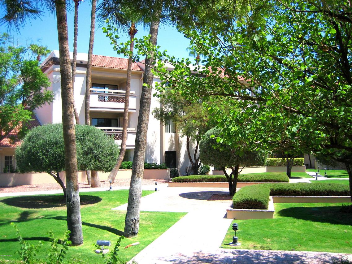 17404 N 99th Ave. #102, Sun City, AZ 85373