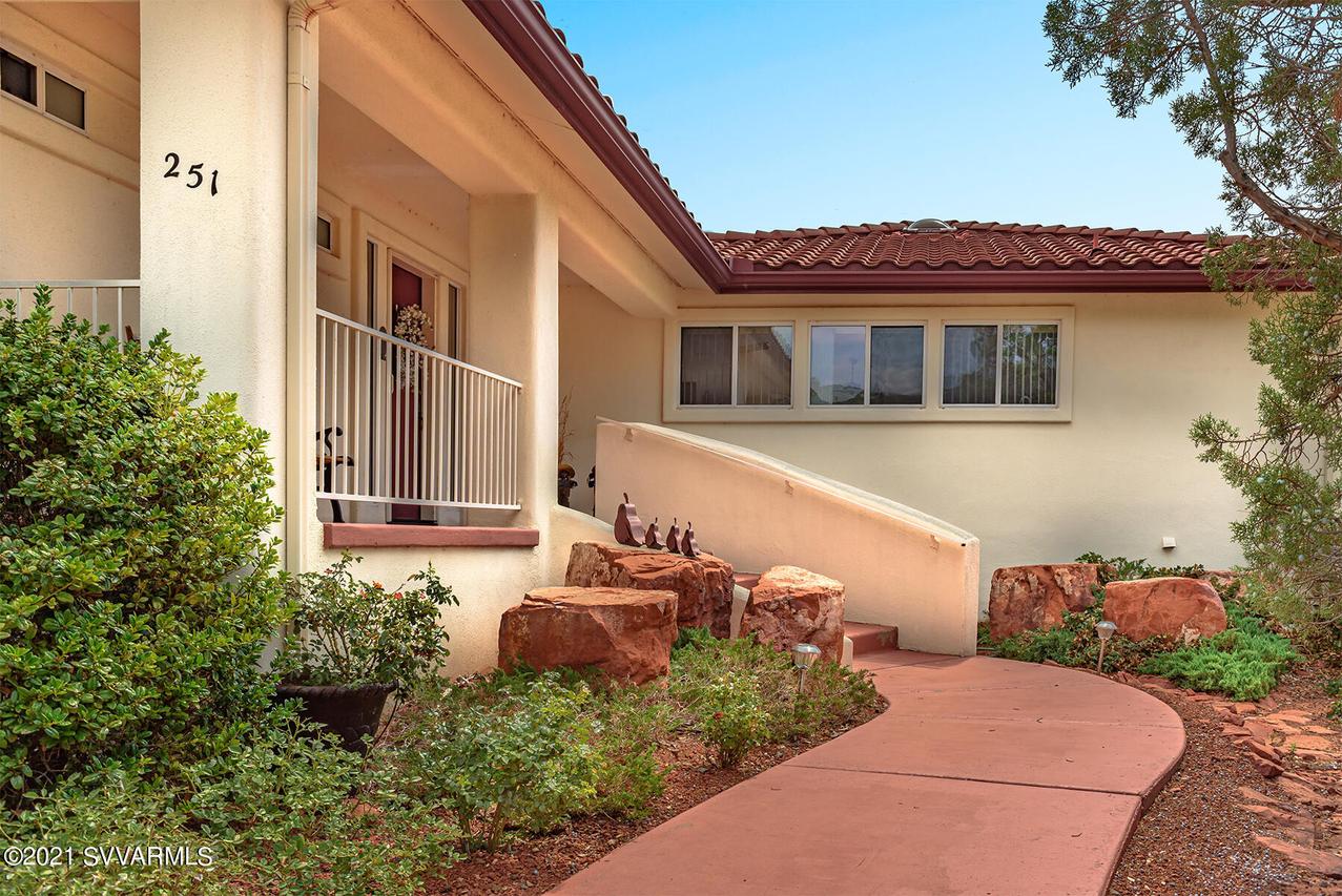 251 E Saddlehorn Rd., Sedona, AZ 86351