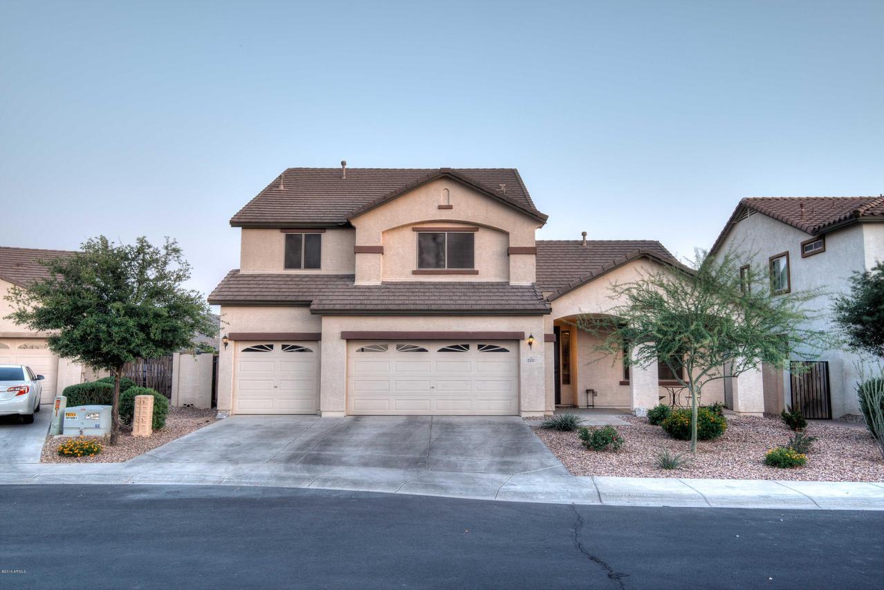 2111 W Desert Ln., Phoenix, AZ 85041