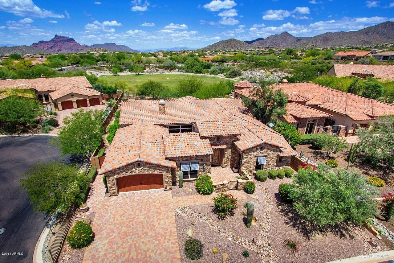 7024 E Sierra Morena Cir., Mesa, AZ 85207