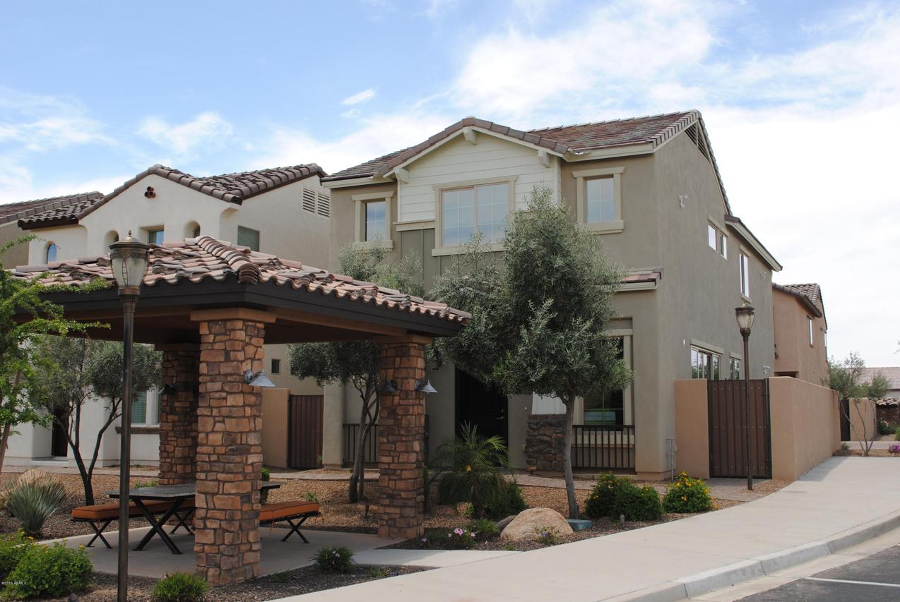 2013 E Heartwood Ln., Phoenix, AZ 85022