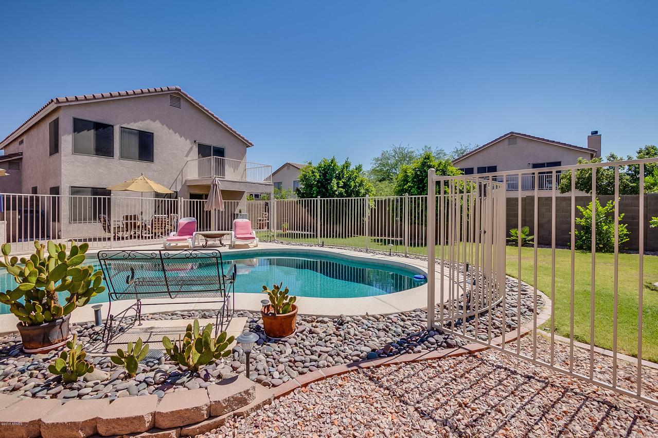 9315 W Palmer Dr., Peoria, AZ 85345