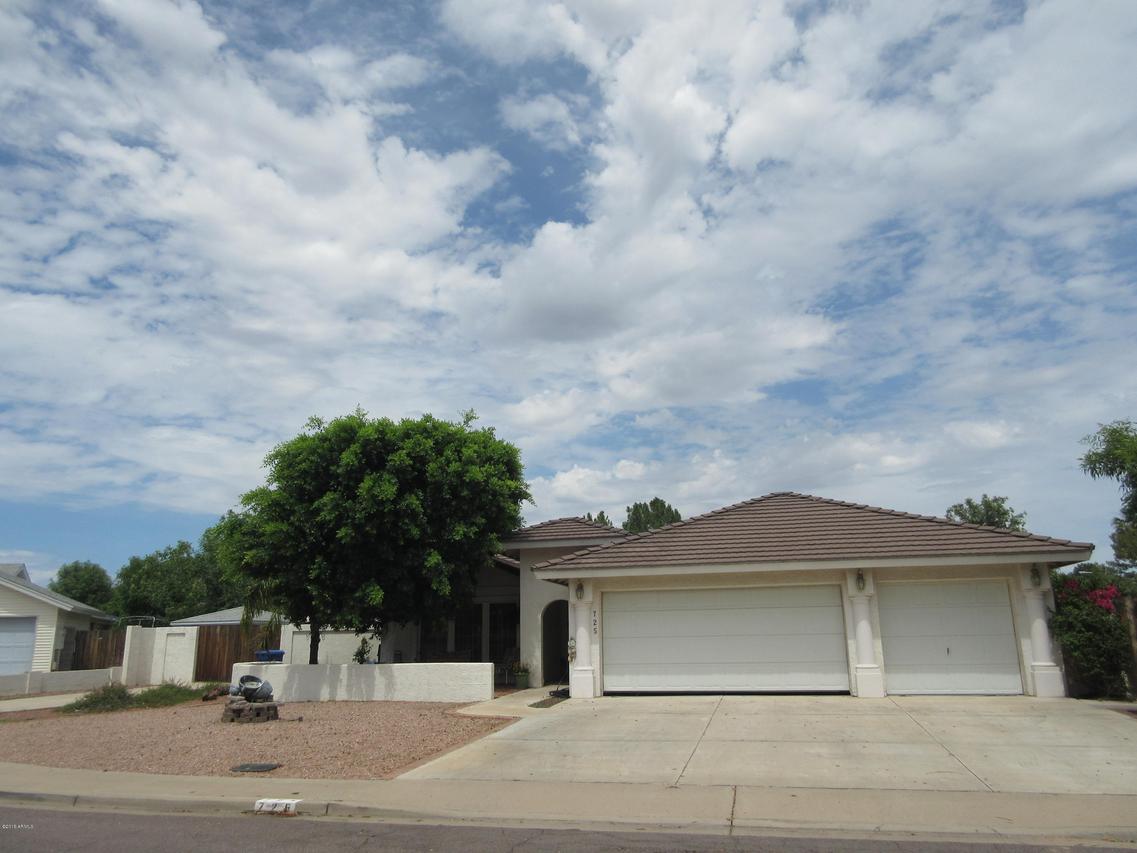 725 N Rico Cir., Mesa, AZ 85213