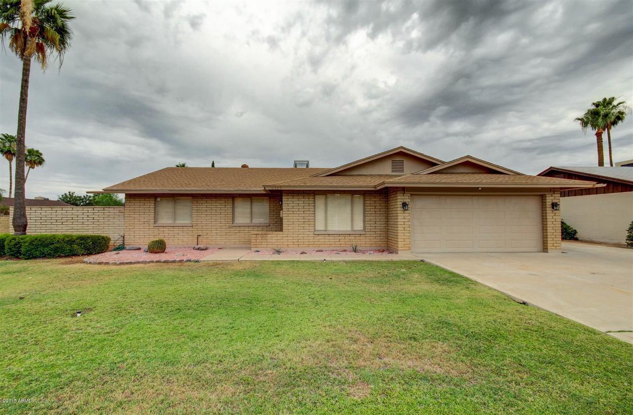 2327 E Pebble Beach Dr., Tempe, AZ 85282