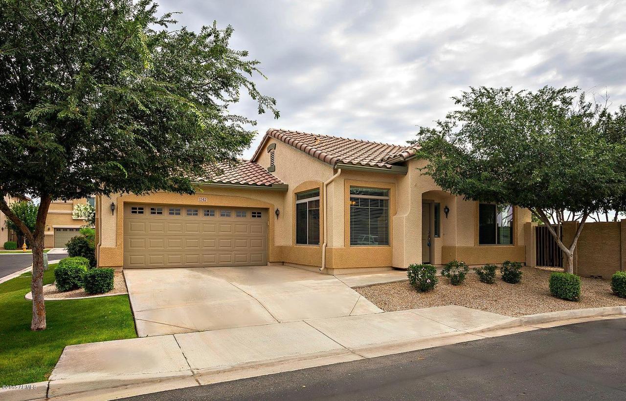 1342 E Thompson Way, Chandler, AZ 85286