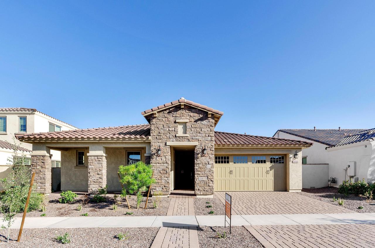 10730 E Vivid Ave., Mesa, AZ 85212