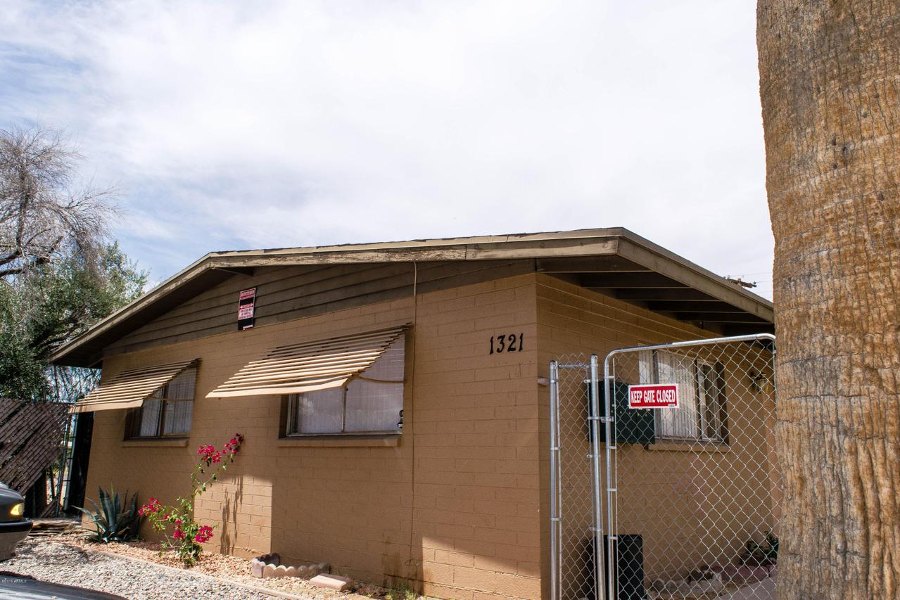 1321 N 48th Pl., Phoenix, AZ 85008