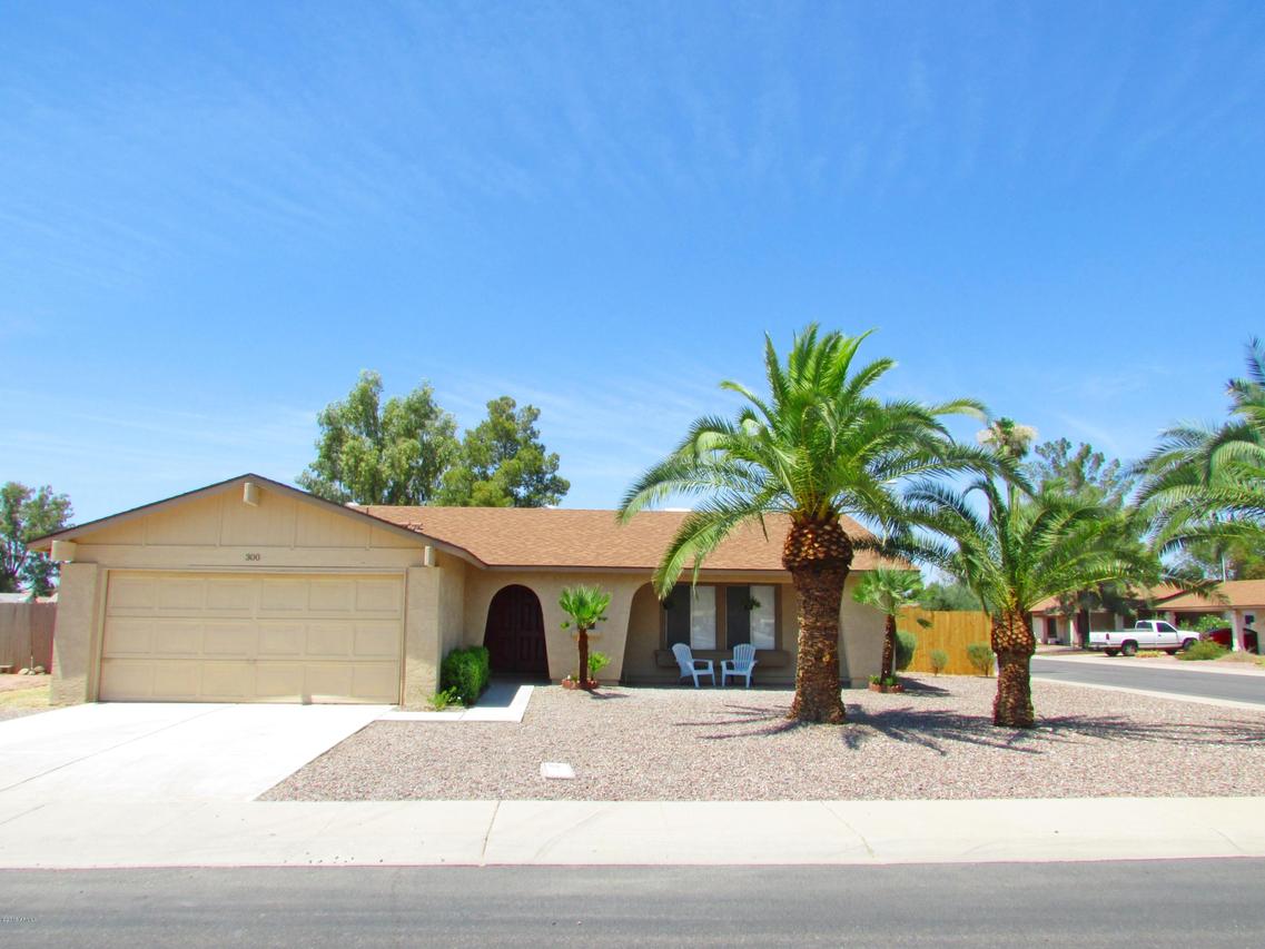 300 W El Alba Way, Chandler, AZ 85225
