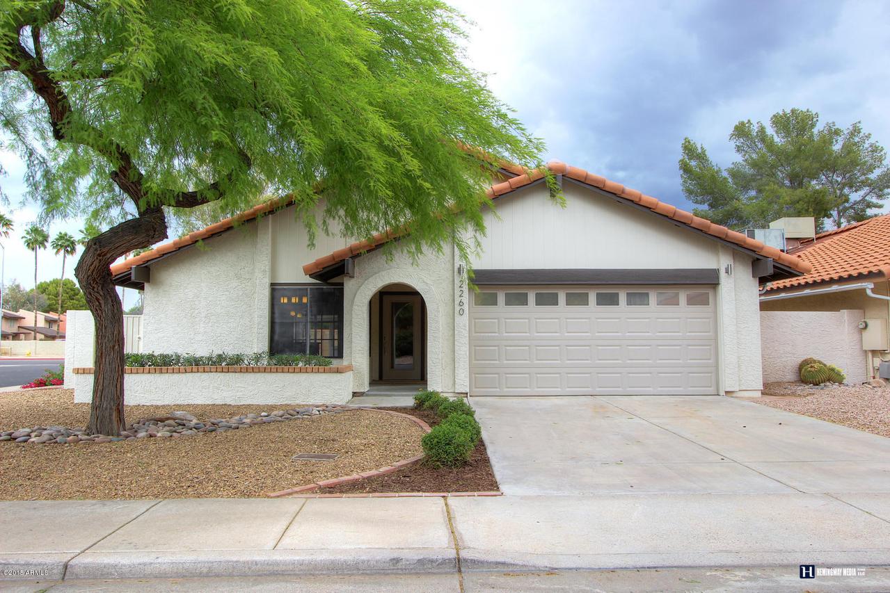 2260 W Kiowa Cir., Mesa, AZ 85202
