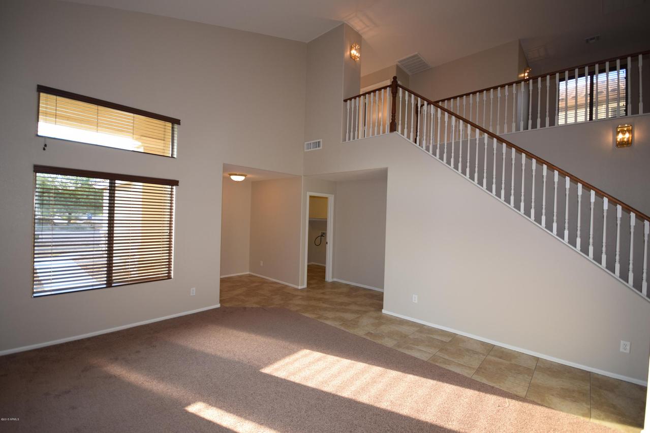 28394 N Gold Ln., San Tan Valley, AZ 85143